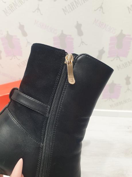 Laura biagiotti kožené čižmy 36, 36