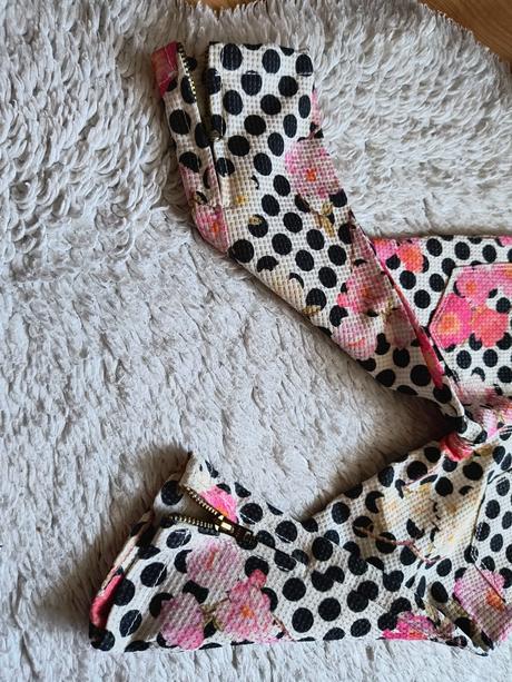 Krásne letné nohavice 92, 92