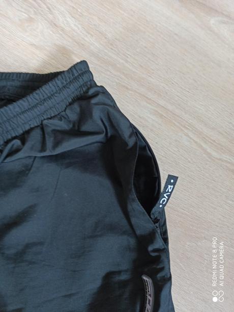 Sustakove ľahučké nohavice + tričko gratis, l