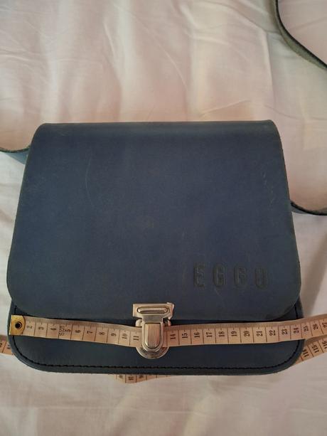 Kožená kabelka eggo,