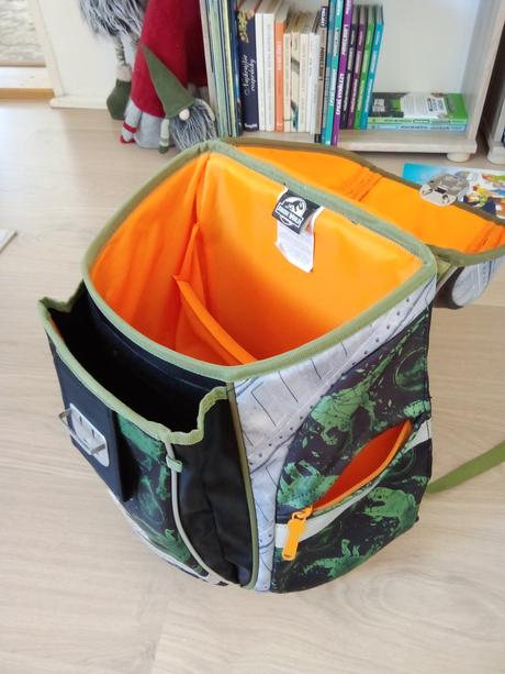 Školská taška oxybag premium light jurassic world,