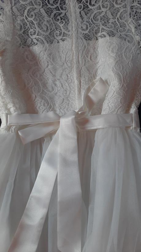 Šaty na 1.sväté prijímanie s spodničkou s obručou, 146