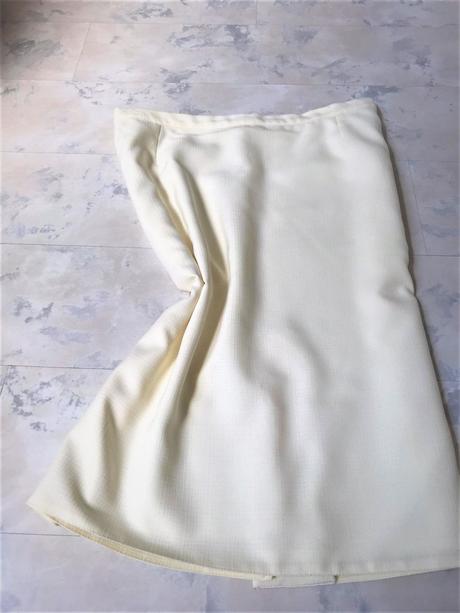 Kvalitná maslová sukňa, xl