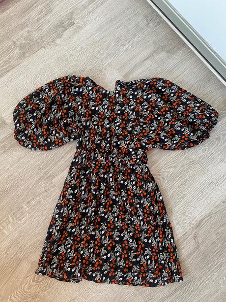 Saty s kvetmi, reserved,128