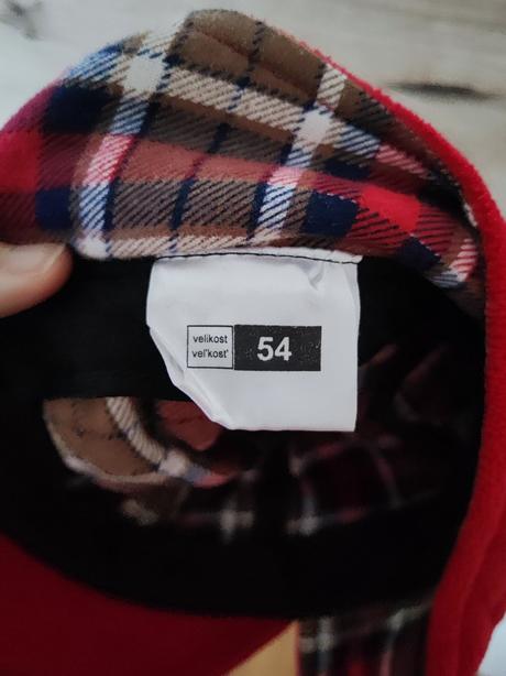 Čiapka so šiltom, 110