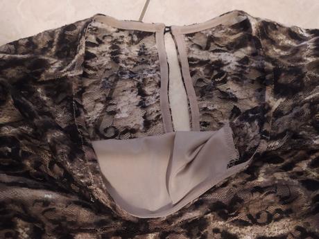 Šaty s leopardím vzorom krátke, s