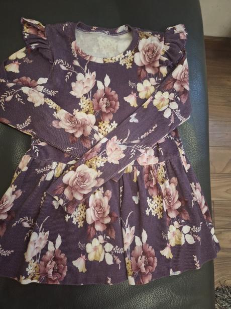 Komplet tunika a leginy na jesen, 134