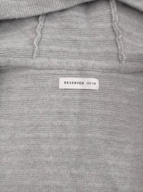 Svetrík reserved, reserved,104