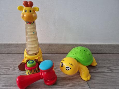 26de_svietiaca korytnacka, zirafka s kladivkom, 