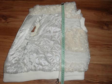 Vesta so stojačikom, veľkosť č. 98/104 cm, 98