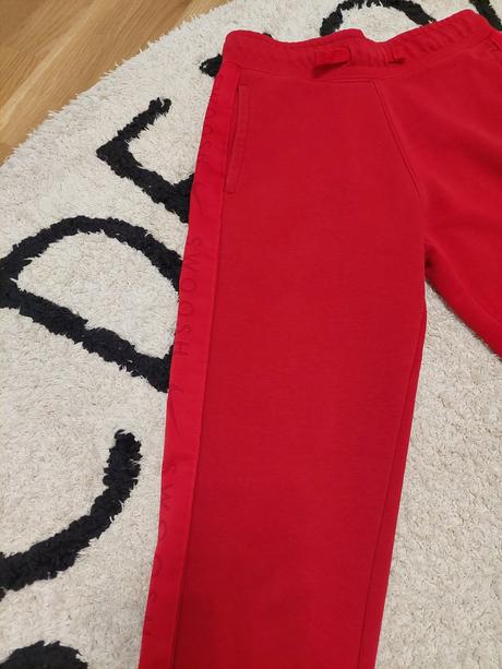 Teláčiky zn.nike č. 140, nike,140