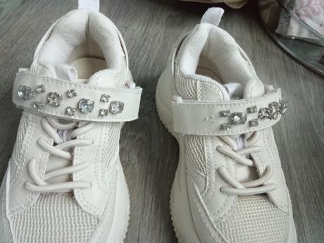 Tenisky s diamantmi, zara,28