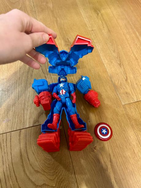 Captain america aj ako robot, 