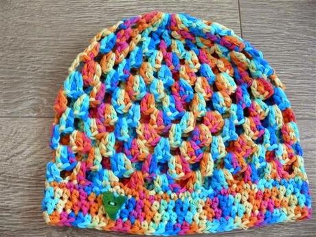 Hačkovaná čiapka obvod 40 cm, výška 17 cm, 86