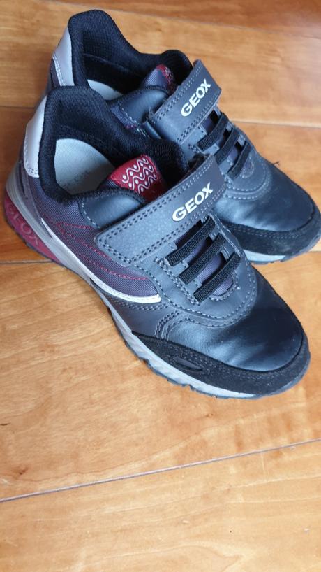 Kvalitné prechodné topánky geox, geox,30