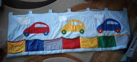 Zástena /vreckár za posteľ, 