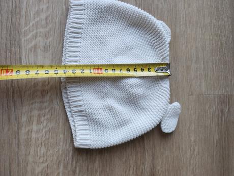 Vlnena prechodna ciapka s uskami zara, zara,74