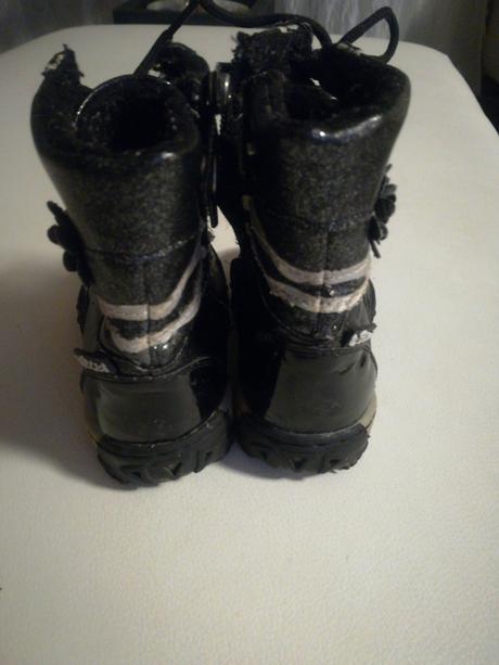 Štýlove čižmičky, 23