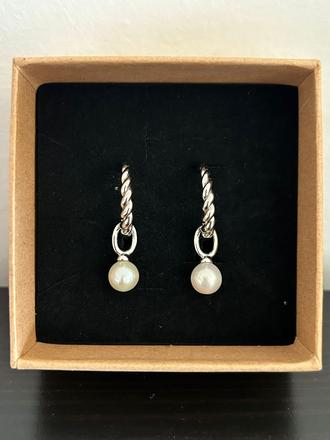 Strieborné náušnice s perlovým príveskom, 