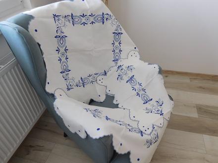 Set obrusov, modrý vzor na bielom plátne, 