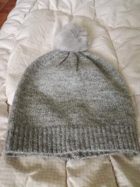 Trblietkava čiapočka, s