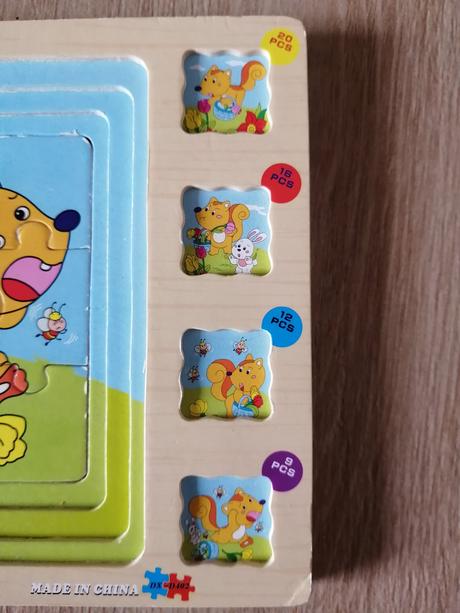 Puzzle s príbehom veverička na lúke 4 v 1,
