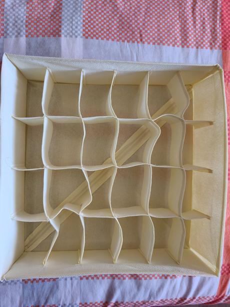 Organizér do zásuvky, 