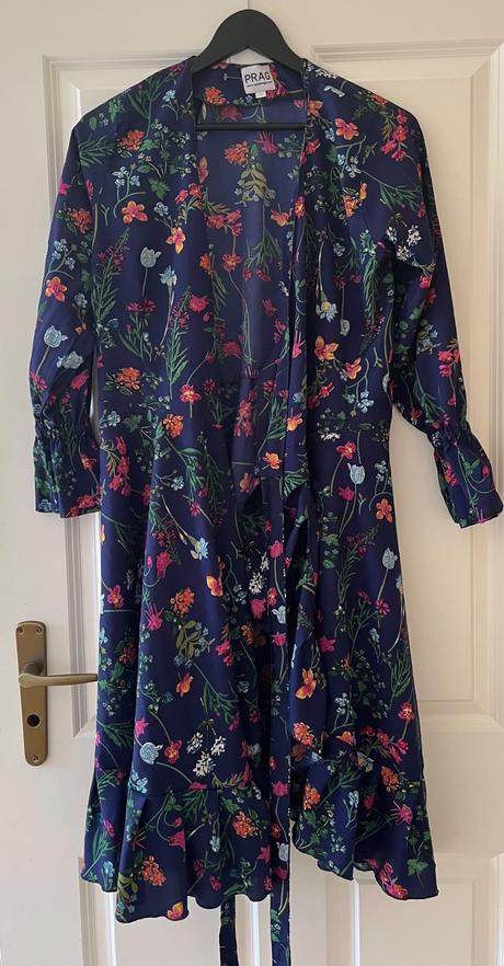 Modré kvetované zavinovacie šaty, prag, l/xl, l