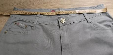 Nohavice, jeansy, sivé, č. 33, m