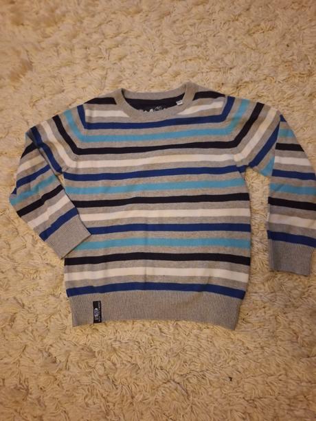 Pasikovaný sveter, c&a,110