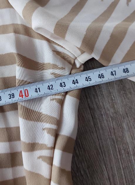 Béžovo krémové zavinovacie šaty, h&m,m