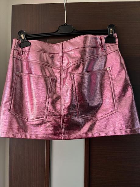 Pekná sukňa, bershka,l