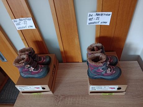 Dievčenské zimné topánky zn.protetika veľ.22, 22