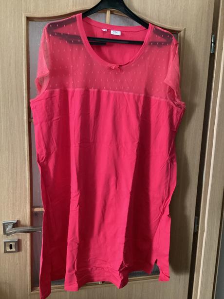 Krásna sexi nočná košeľa s čipkou, bonprix,52