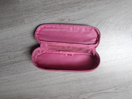 Dievčenský peračník, 