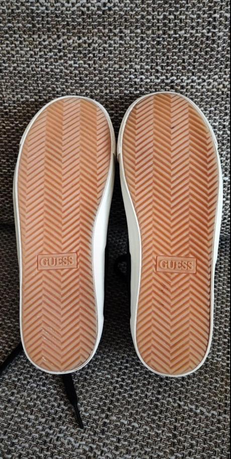 Guess č.40, guess,40