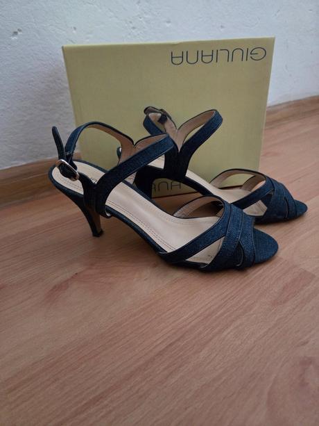 Rifĺové sandále, 40