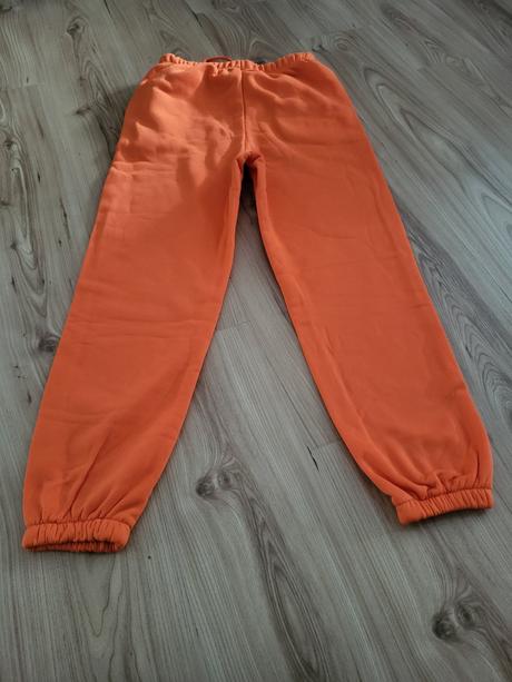 3ks tepláky nové, xs