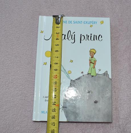 Malý princ od autora antoine de saint-exupéry,