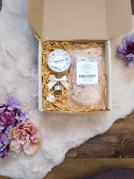 Handmade - peeling a soľ do kúpeľa hrozno, 