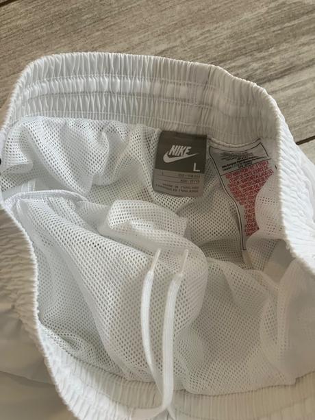 Kratase, nike,152