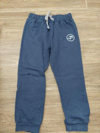 Tepláky č.104, 104