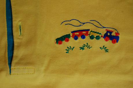 Zlte tricko s golierikom, 110