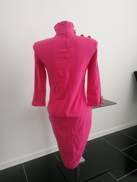 Ružové šaty, s