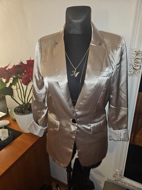 Značkové sako ľavej pc 80 eur, s