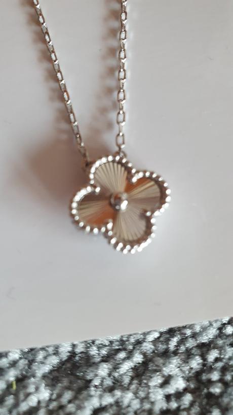 Retiazka s príveskom, 