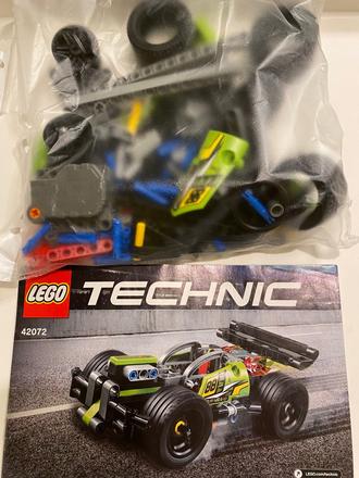 Lego technic 42072 - pretekárske auto, 