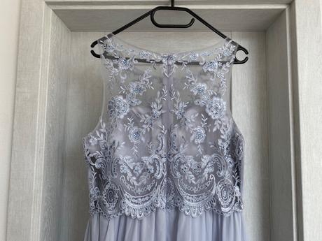 Luxusne dlhe prilezitostne saty zn. laona, 40 / 42 / l / xl