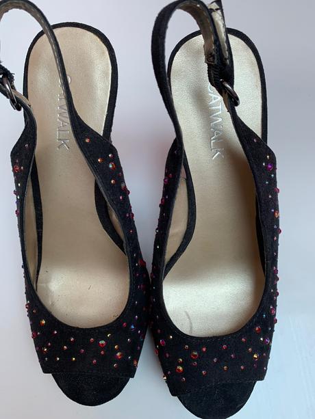 Sandálky s kamienkami, 37