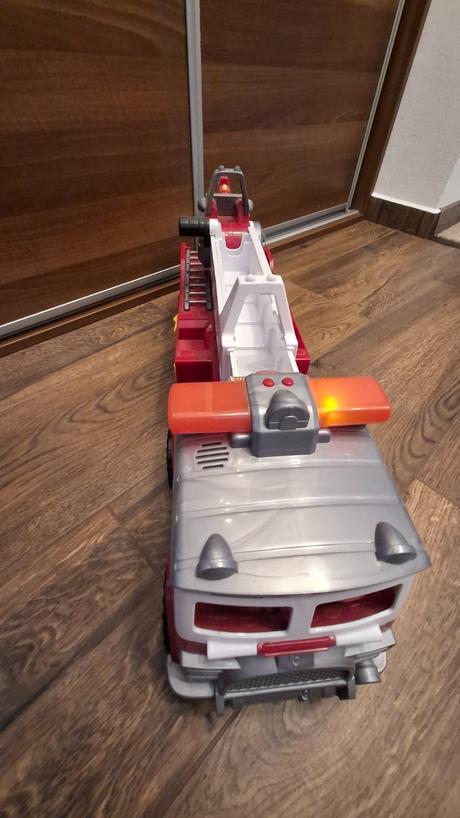 Paw patrol - hasičské auto,